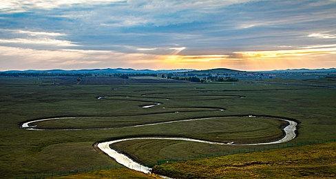 恶搞游戏《再不吃寿司会死掉！》续作新演示公开